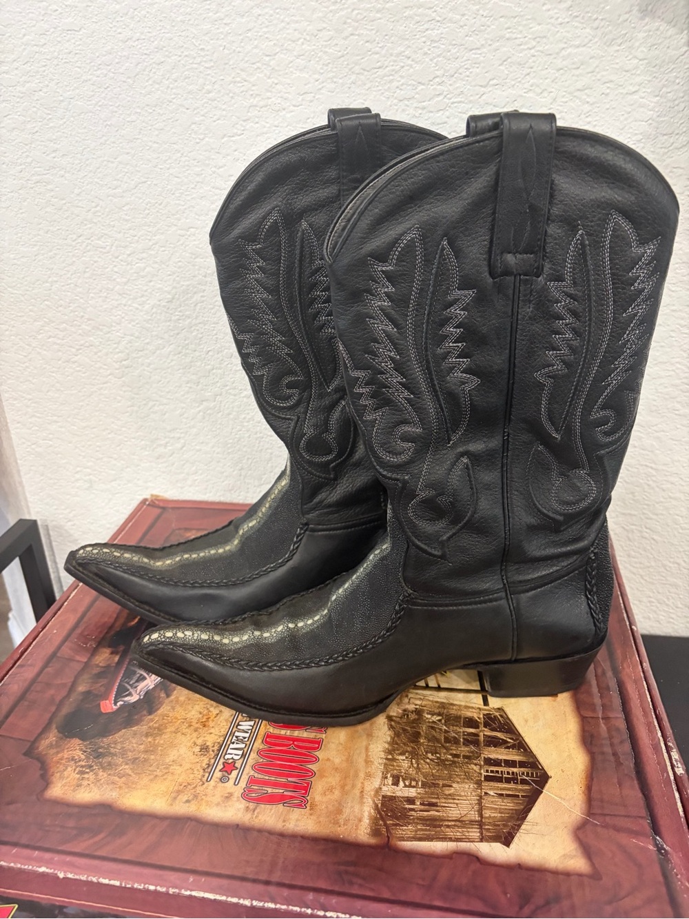 Vintage Los Altos, black stingray, leather men’s cowboy boots